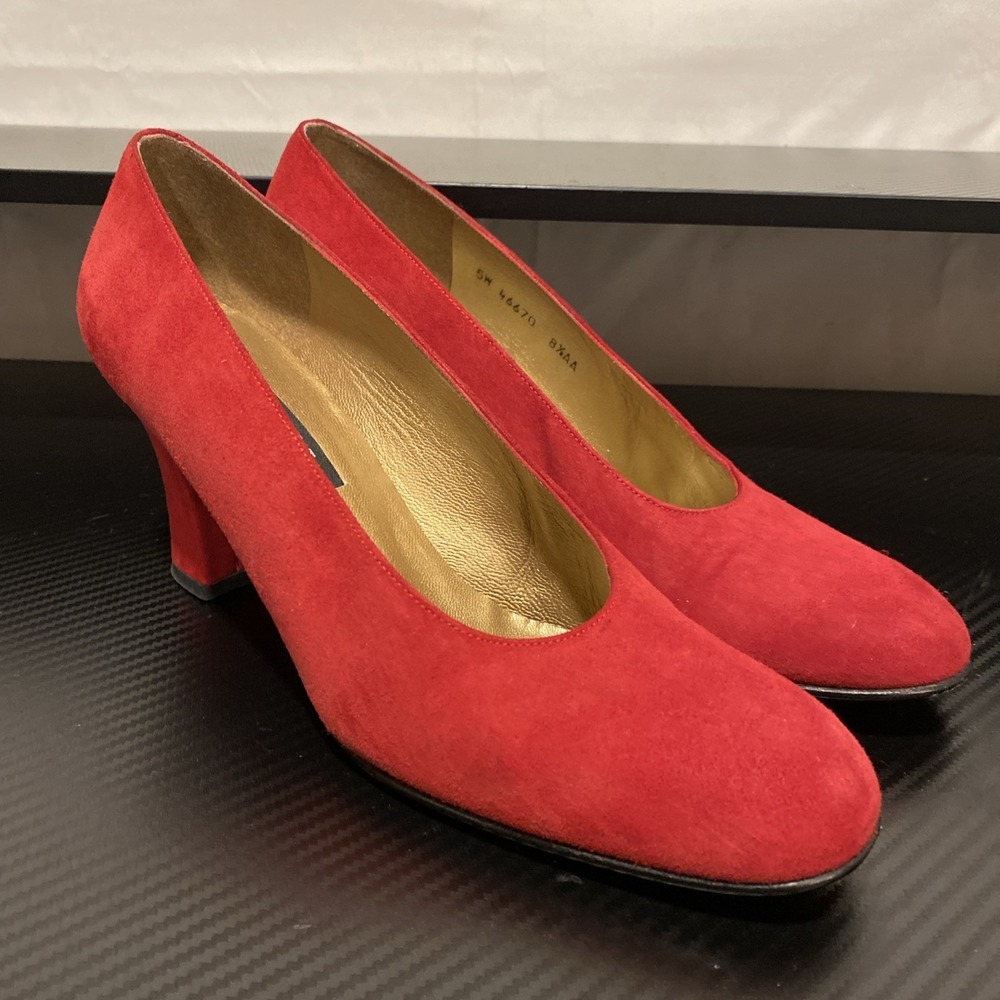 Stuart‎ Weitzman Almond Toe Pump Narrow 8.5 AA Red Suede Leather Classic